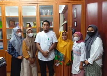 Penyerahan Tali Asih Kepada Mahasiswa FKIP UMSU Peraih Prestasi